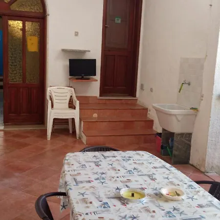 Oda ve Kahvaltı La Pergola Marettimo