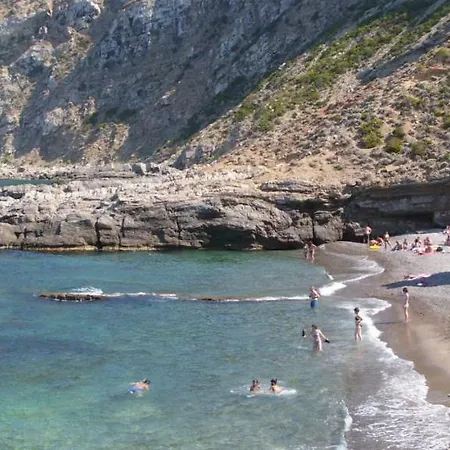 Oda ve Kahvaltı La Pergola