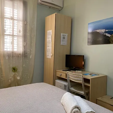 Oda ve Kahvaltı La Pergola 3*