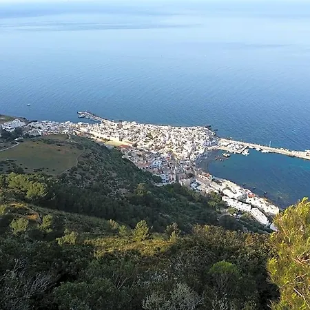 La Pergola Alojamento de Acomodação e Pequeno-almoço Marettimo